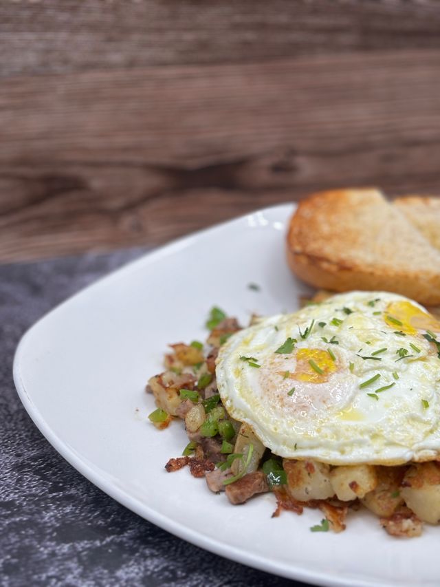 Corned Beef Hash for Brunch at Wayzata Bar and Grill in Wayzata, MN